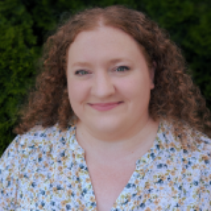 emilylayfieldheadshot68ce40a8b9493